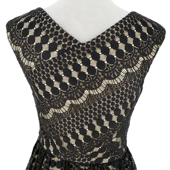 Betsey Johnson Dress Womens 4 Black Lace Beige Lined Side Zip Fit n Flare Party - Picture 6 of 12